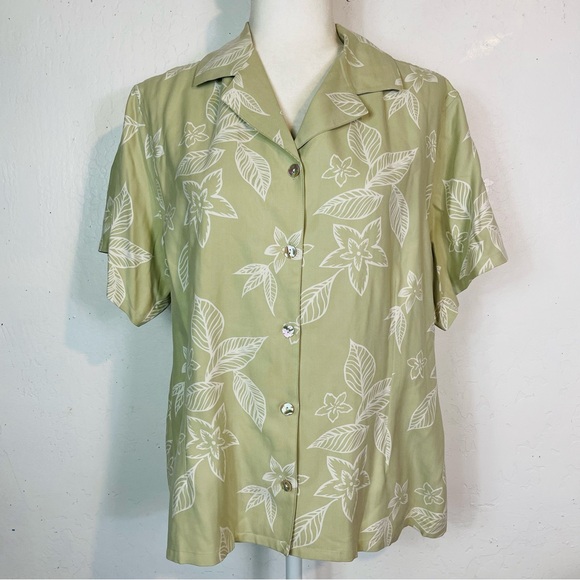 Pineapple Moon Size XL 100% Silk Women's Hawaiian Shirt Top Button Down Casual - Picture 1 of 8